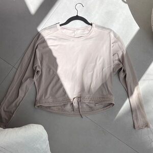lululemon athletica Long Sleeve Top Crop- Pale Pink size 6